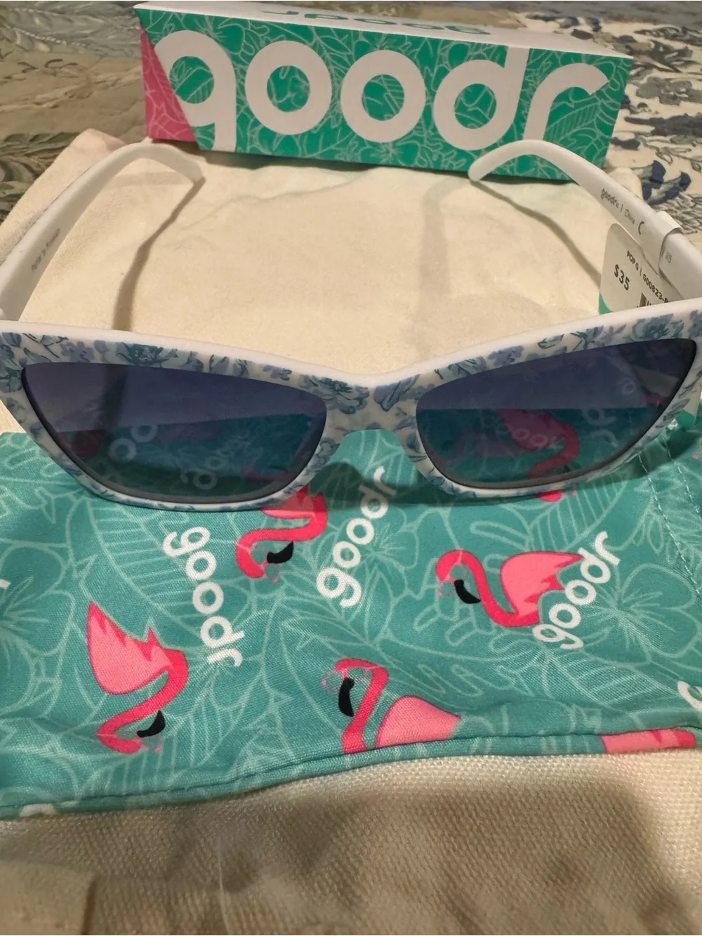 Goodr Partial to Porcelain Glasses Color blue/white